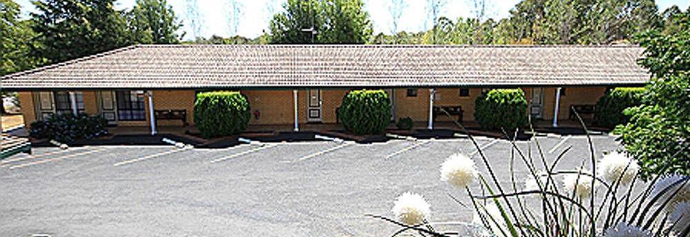 Hilltops Retreat Motor Inn Young Dış mekan fotoğraf